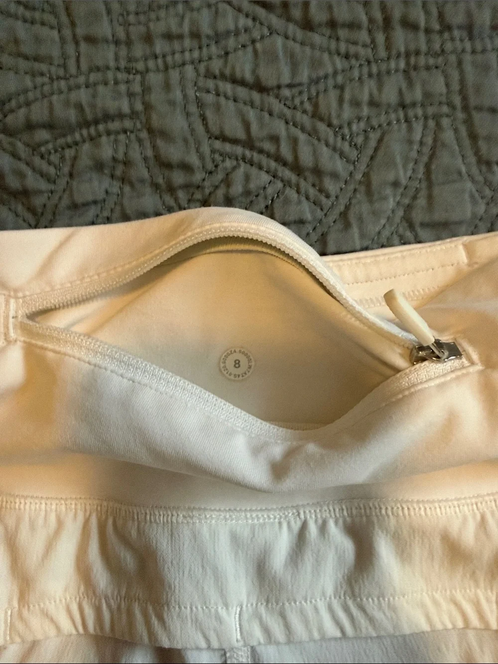 Lululemon Speed Yp White Women's Shorts Size 8